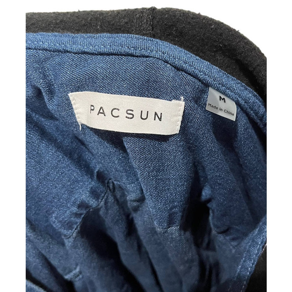 Pacsun Men’s Denim Jean Hooded Button Up Shirt - Picture 6 of 6